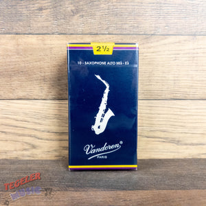 Vandoren SR2125 Traditional Alto Saxophone Reeds 2.5 Strength, 10 Pack