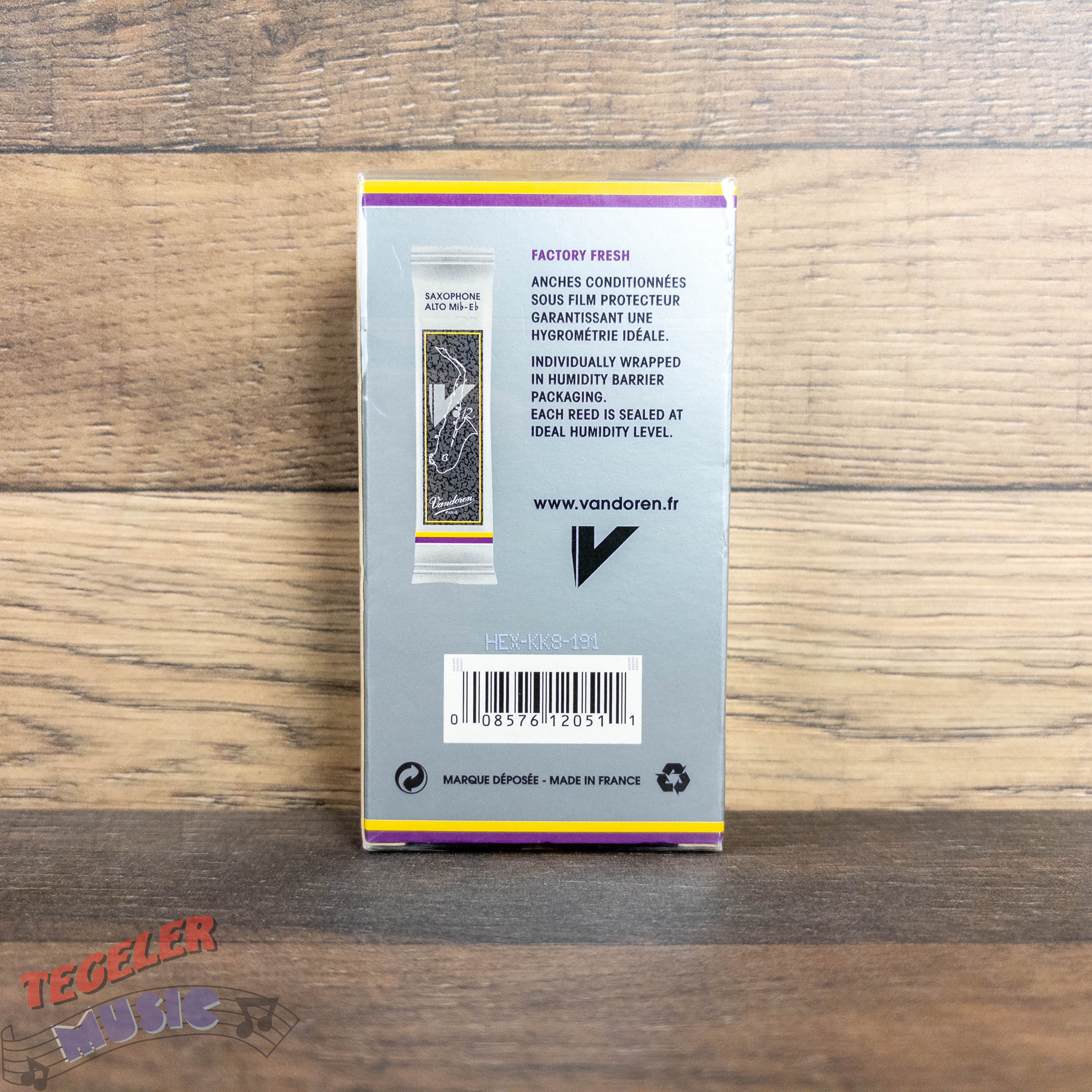 Vandoren SR6125, V12 Alto Saxophone Reeds 2.5 Strength, 10 Pack