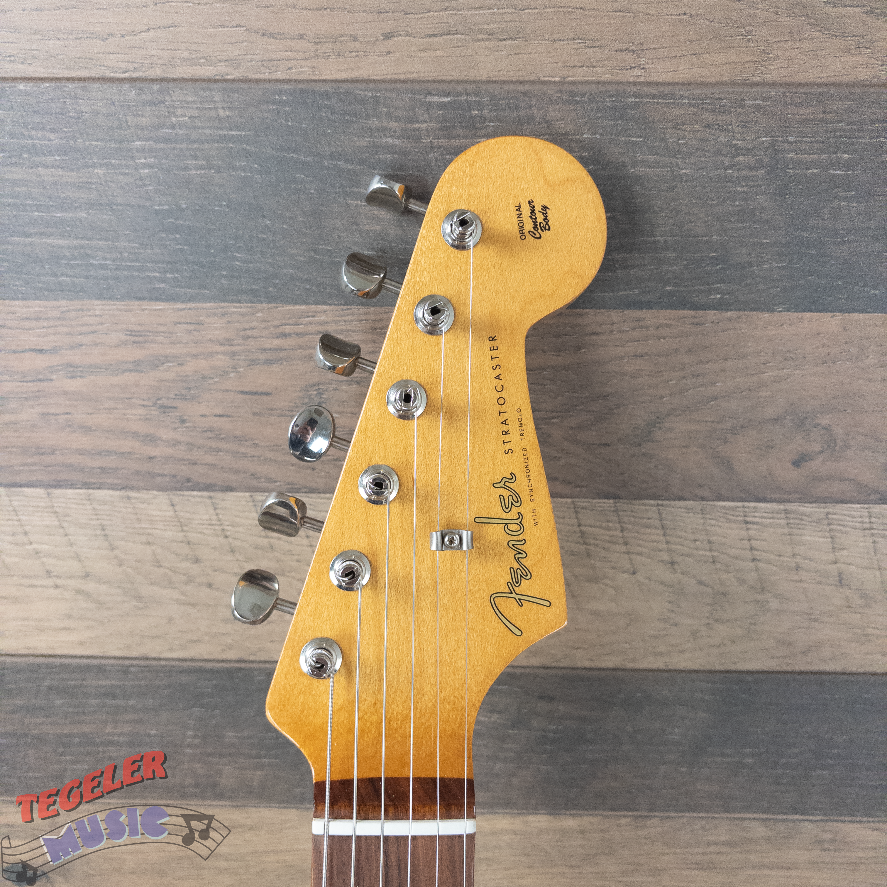 USED-Fender Vintera 60's Stratocaster Electric Guitar, Made in Mexico, Sunburst Finish, w/bag
