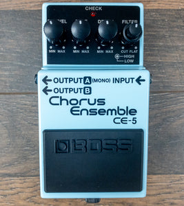 Boss CE-5 Chorus Ensemble Guitar Effect Pedal – Tegeler Music