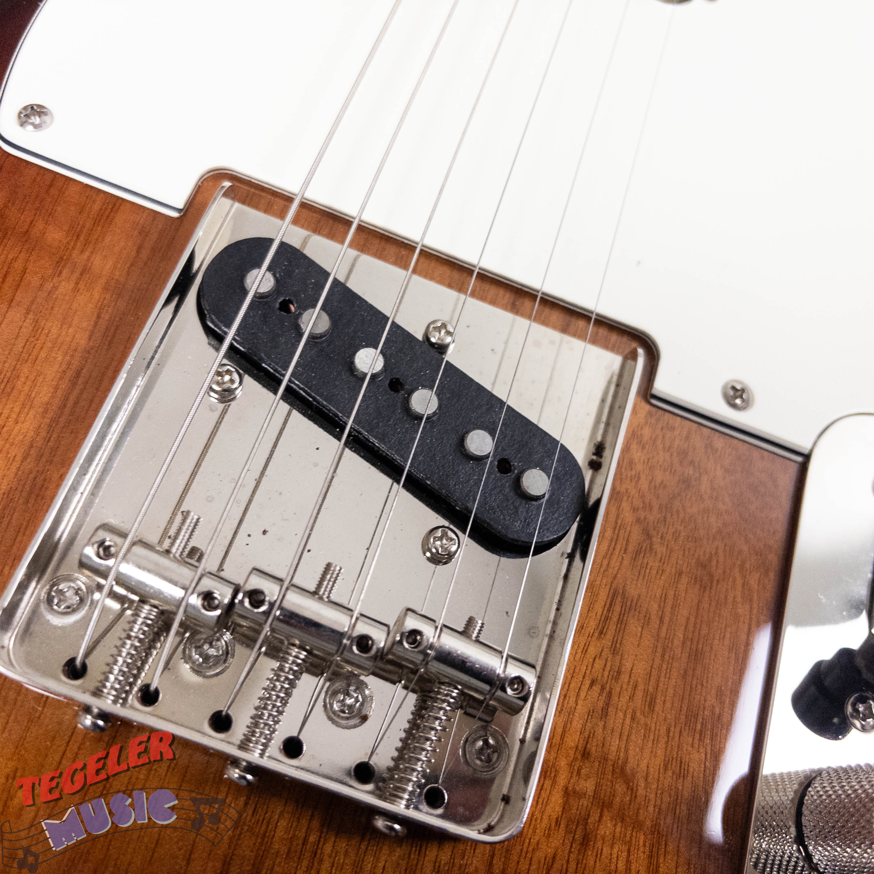 USED-Squier Classic Vibe 60's Custom Telecaster Electric Guitar, 3 Tone Sunburst