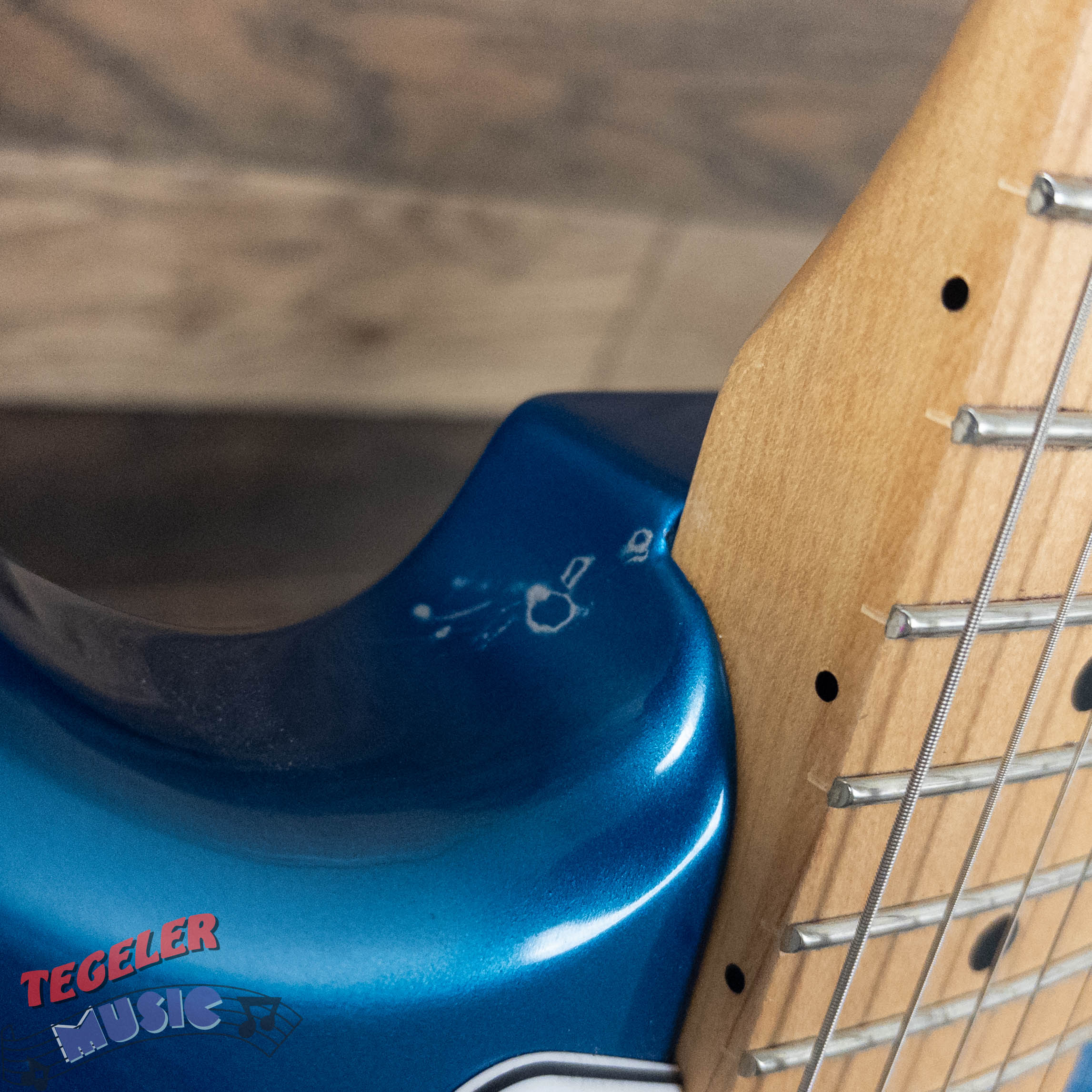 USED-Fender Standard Stratocaster HSS Pickups, Aqua Marine Metallic