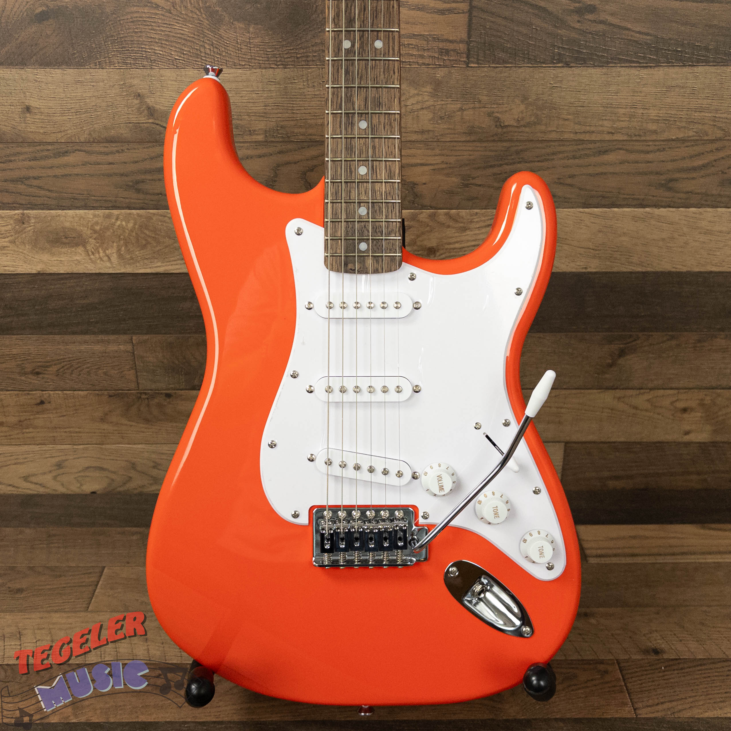 USED-Squier Sonic Stratocaster Electric Guitar, Fiesta Red Finish