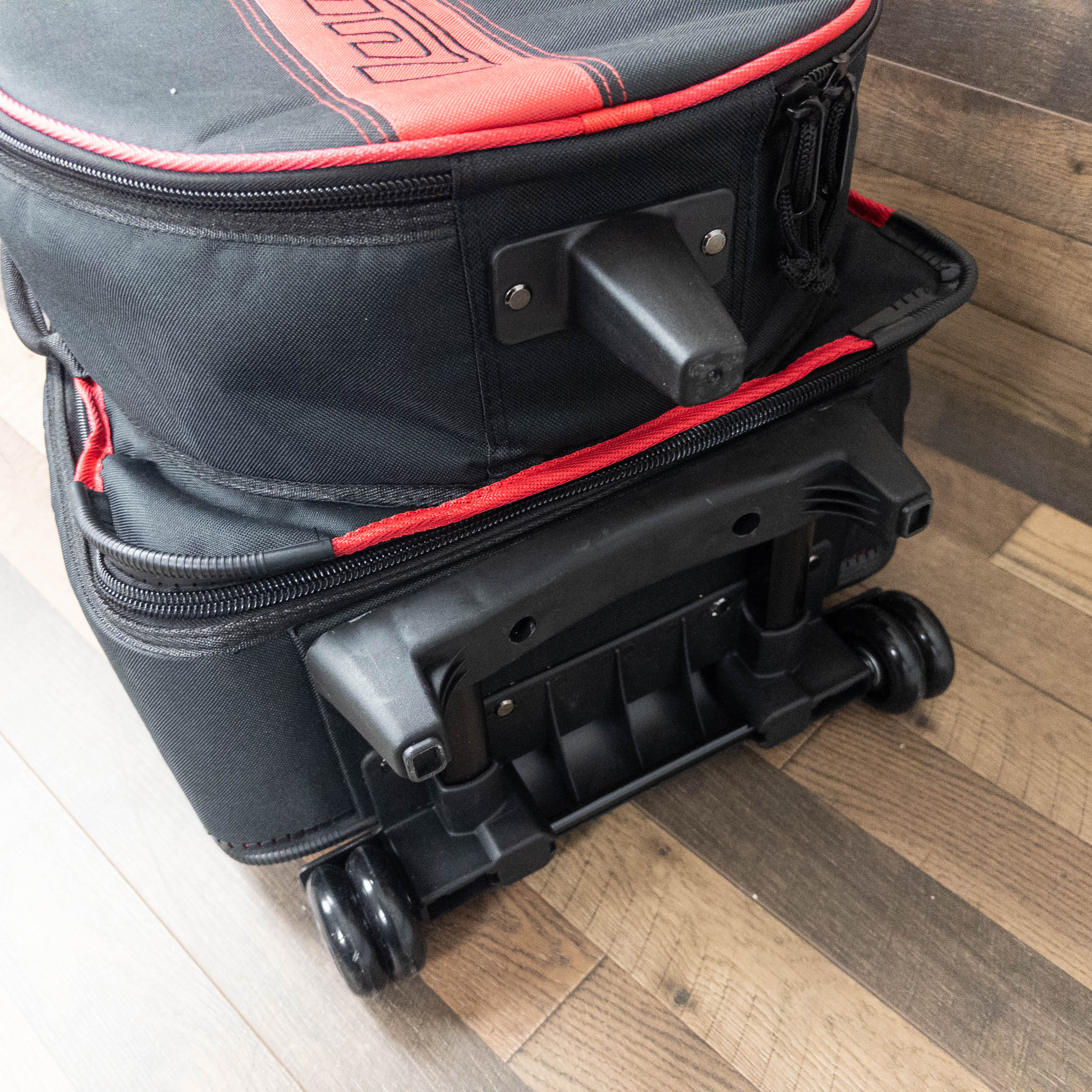 Used as Demo-Ludwig Combo Kit, LE2483RBR, Broken Zipper, Missing Practice Pad