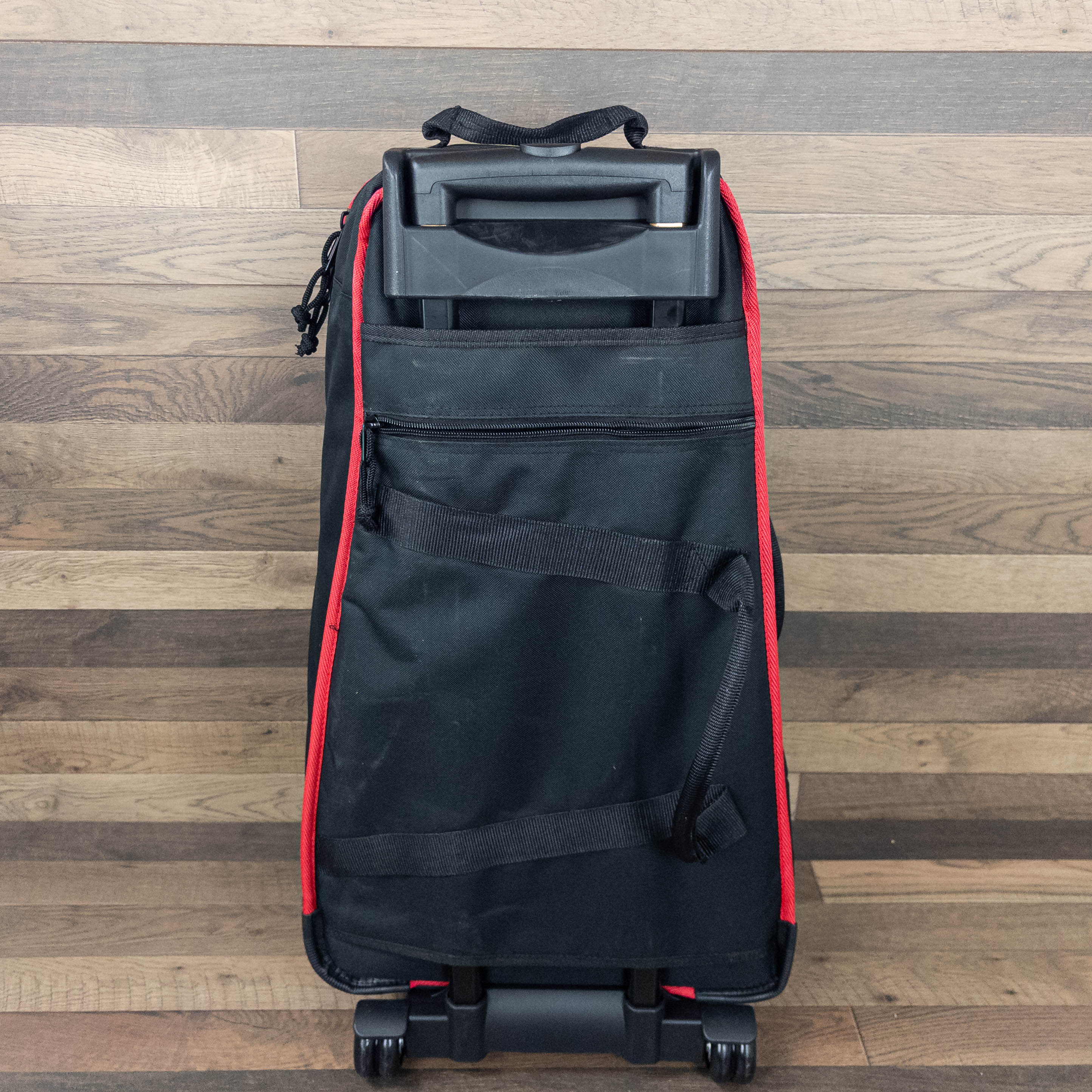 Used as Demo-Ludwig Combo Kit, LE2483RBR, Broken Zipper, Missing Practice Pad