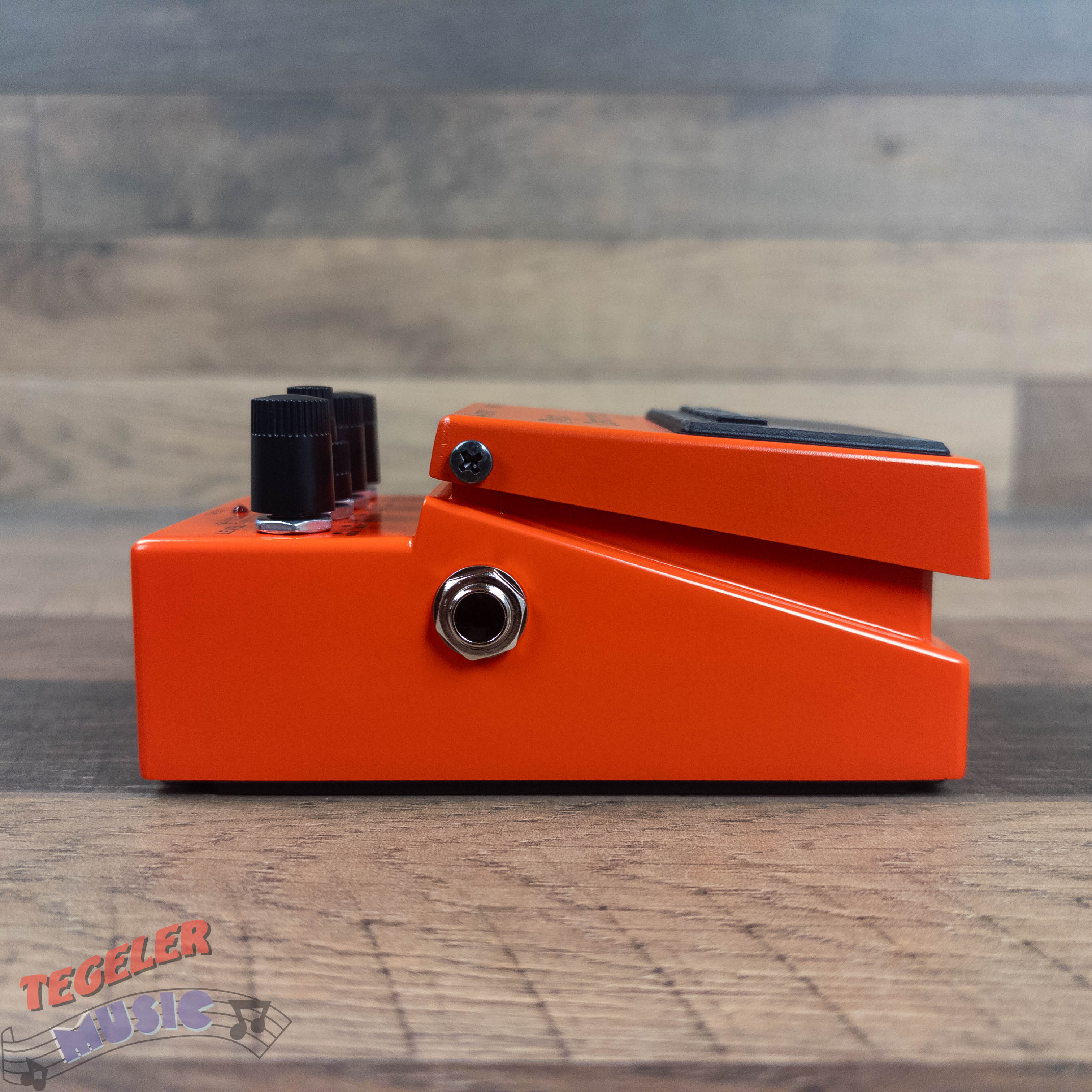 Boss MD-2 Mega Distortion Guitar Effect Pedal – Tegeler Music