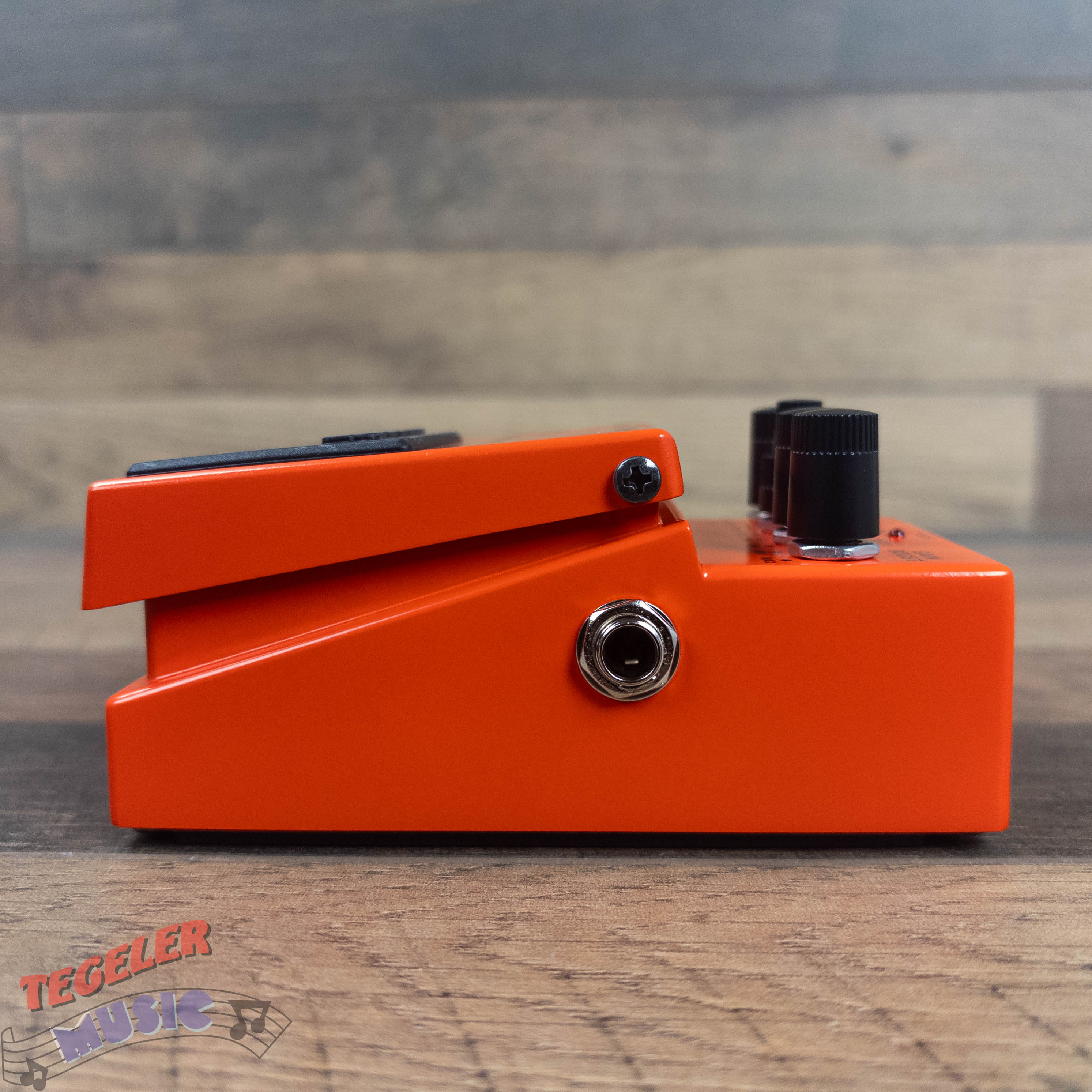 Boss MD-2 Mega Distortion Guitar Effect Pedal – Tegeler Music