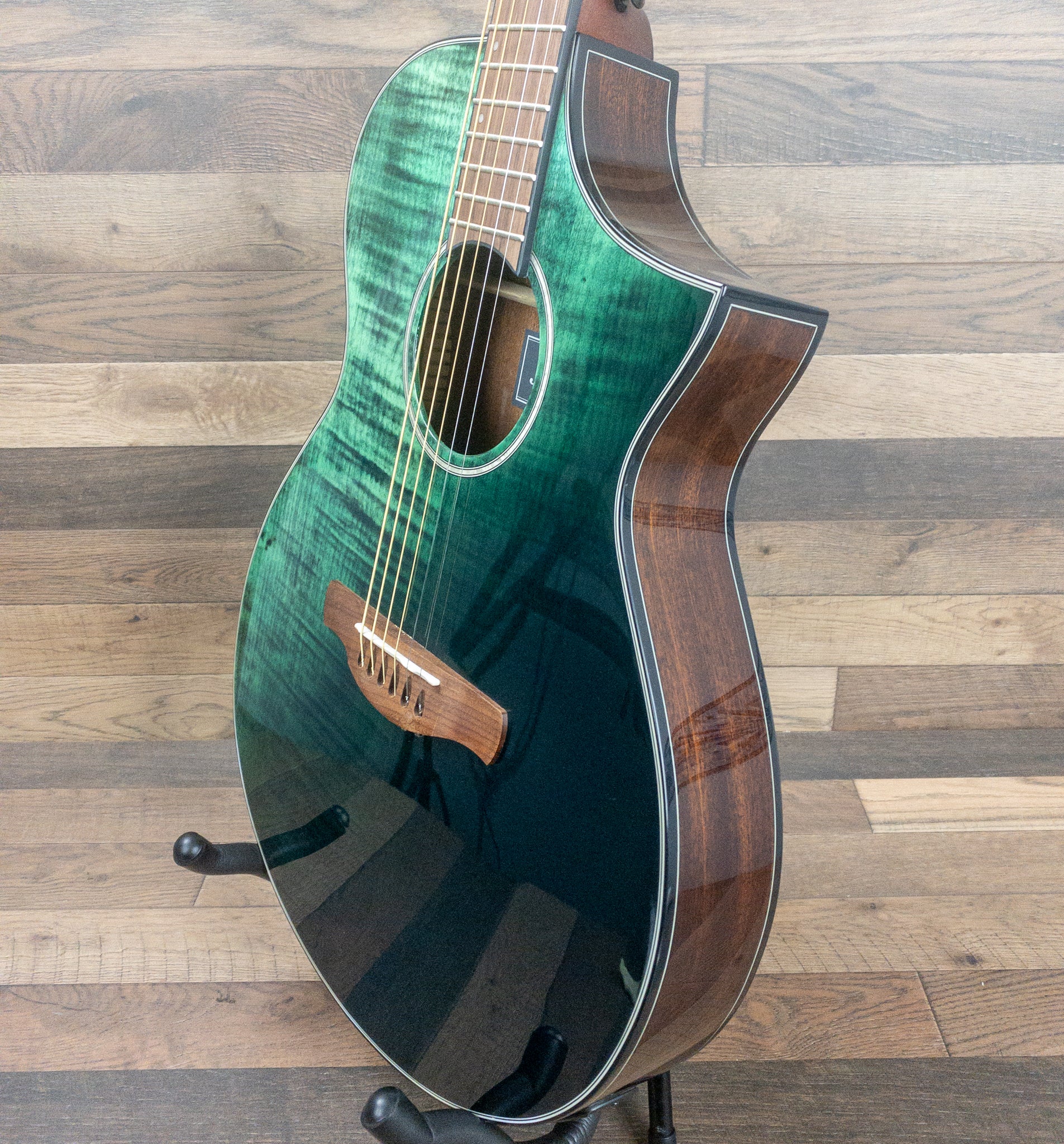 Ibanez AEWC32FM-GSF Acoustic/Electric Guitar Right Hand - Dark Green Sunset Fade