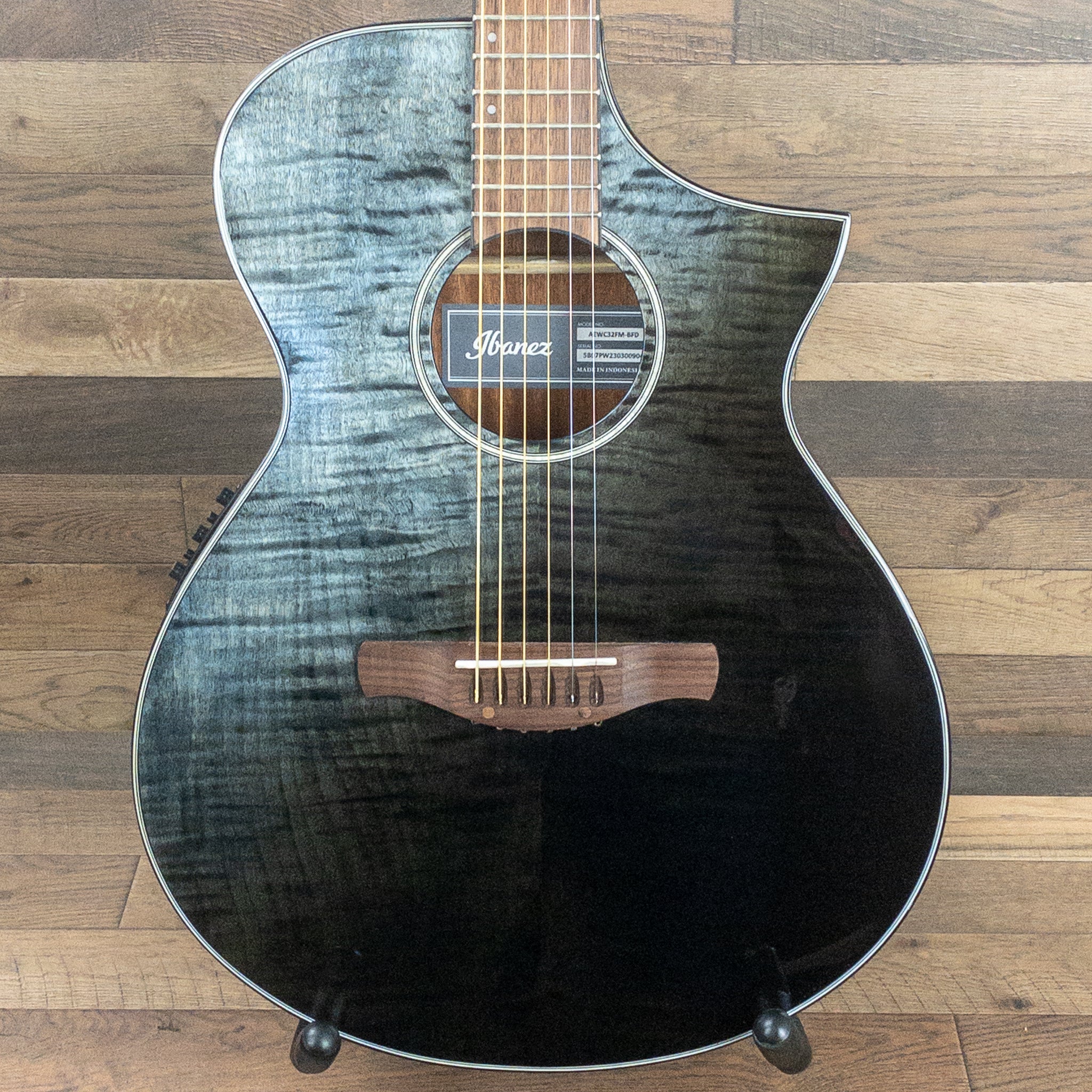 Ibanez AEWC32FM-BFD Acoustic/Electric Guitar Right Hand - Black Sunset Fade