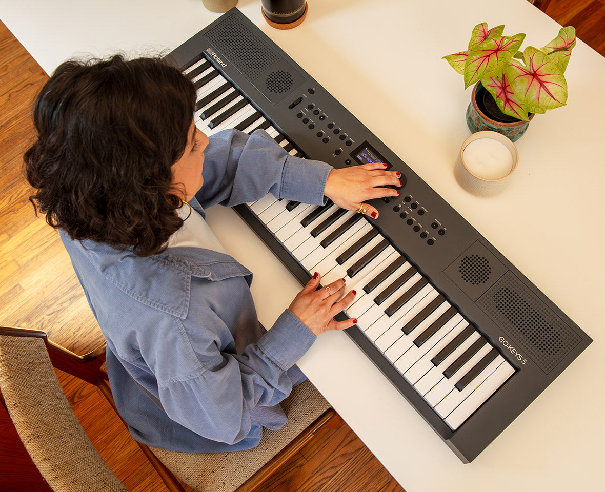 Roland GO:KEYS 5 Keyboard - Graphite, Portable Music Creation Keyboard