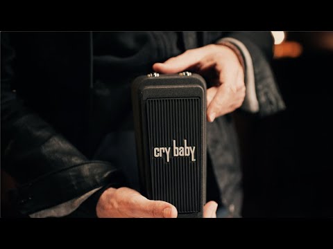 Dunlop CBJ95 Cry Baby Junior Wah Guitar Effects Pedal with Three Wah Voices